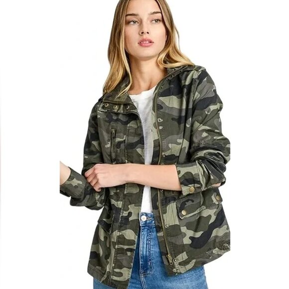 Love Tree Camo Anorak Military Utility Jacket | Stylish & Functional Outerwear - Picture 10 of 11